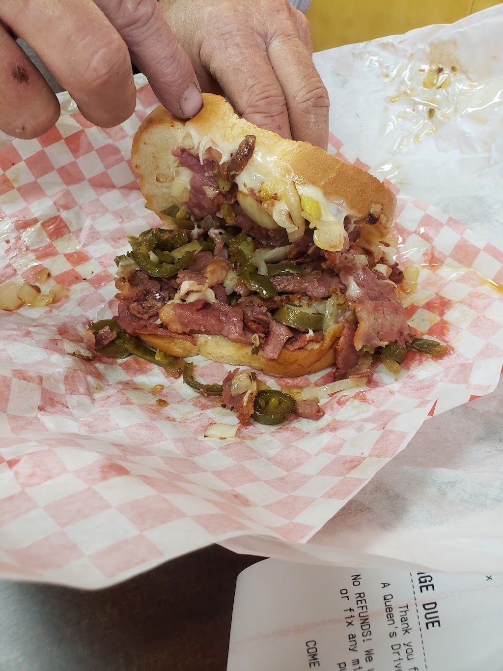 Queen Drive-IN | restaurant | 14420 Seventh St, Victorville, CA 92395, USA | 7605524071 OR +1 760-552-4071