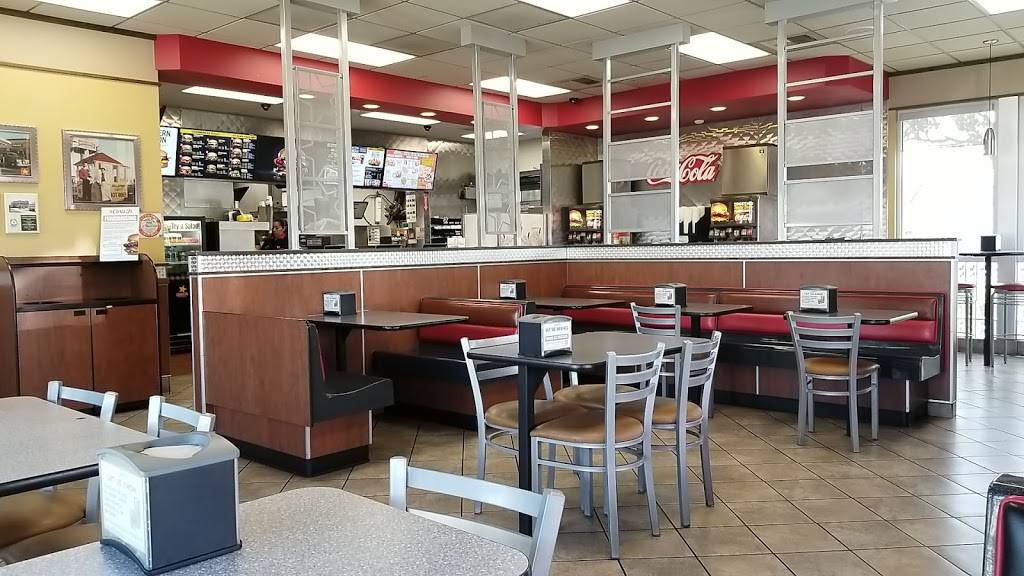 Carls Jr. Green Burrito | restaurant | 2820 E Lincoln Ave, Anaheim, CA 92806, USA | 7146302874 OR +1 714-630-2874