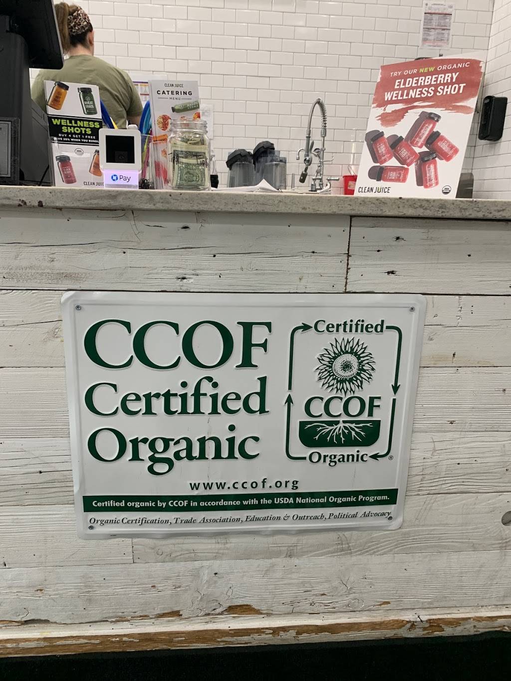 Clean Juice | restaurant | 412 11th Ave N, Nashville, TN 37203, USA | 6156784092 OR +1 615-678-4092