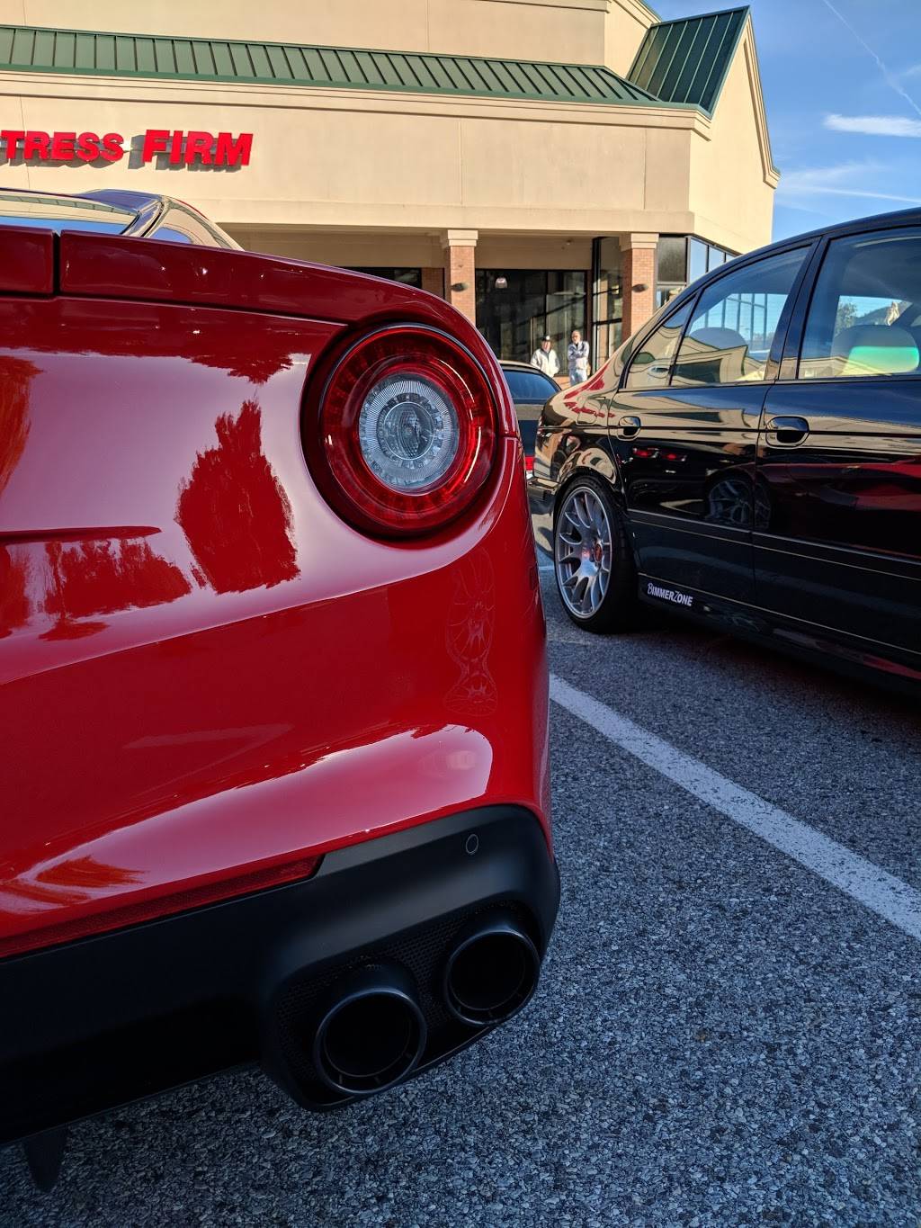 Starbucks | cafe | 4895 West Chester Pike, Newtown Square, PA 19073, USA | 6103534951 OR +1 610-353-4951