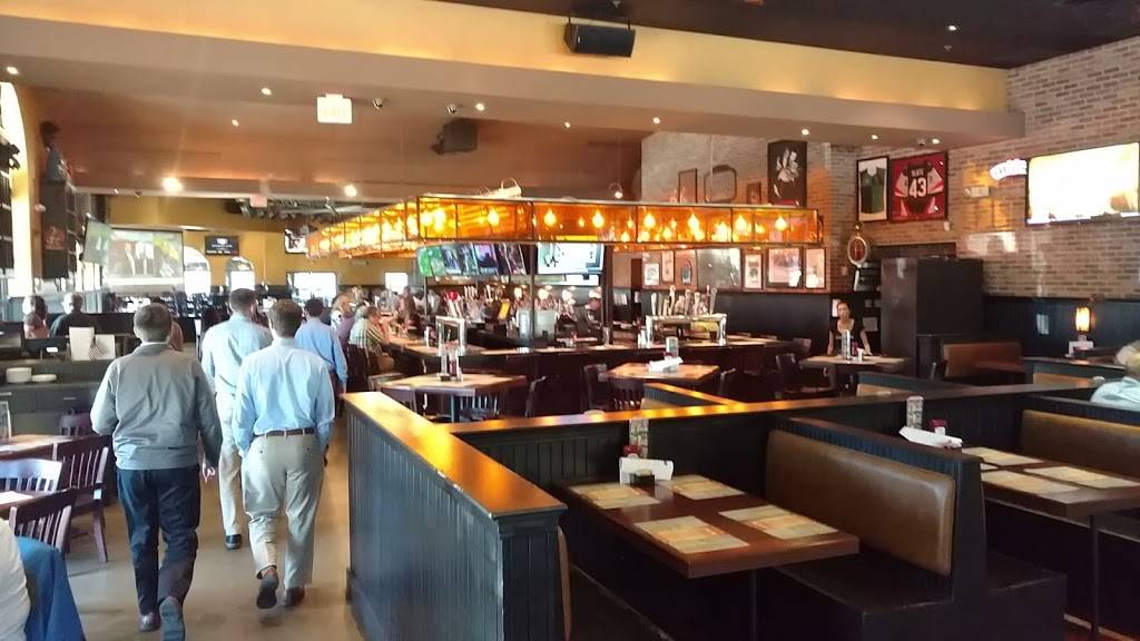 P.J. Whelihan’s Pub + Restaurant [Downingtown] | restaurant | 853 E Lancaster Ave, Downingtown, PA 19335, USA | 6108731311 OR +1 610-873-1311