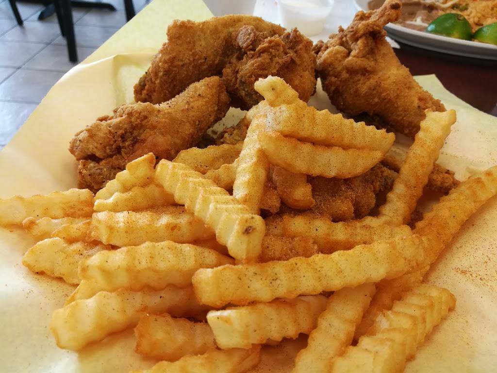 Tuckers Grill & Taqueria | restaurant | 2604 Towne Centre Dr, Mesquite, TX 75150, USA | 9726865522 OR +1 972-686-5522