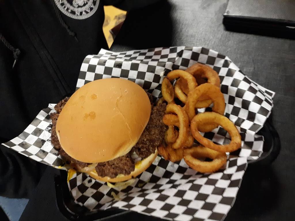 The Coaches Box | restaurant | 705 Oriole Blvd, Duncanville, TX 75116, USA | 9725722266 OR +1 972-572-2266