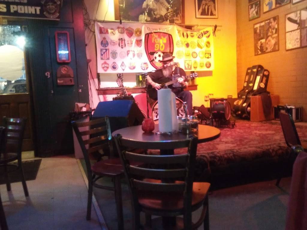 The Village Idiot | restaurant | 309 Conant St, Maumee, OH 43537, USA | 4198937281 OR +1 419-893-7281