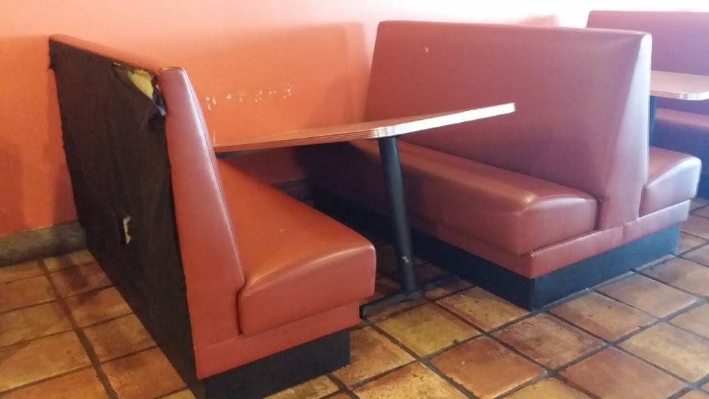 Chimney BBQ & Grill | restaurant | 8650 Spicewood Springs Rd #148, Austin, TX 78759, USA | 5122583063 OR +1 512-258-3063