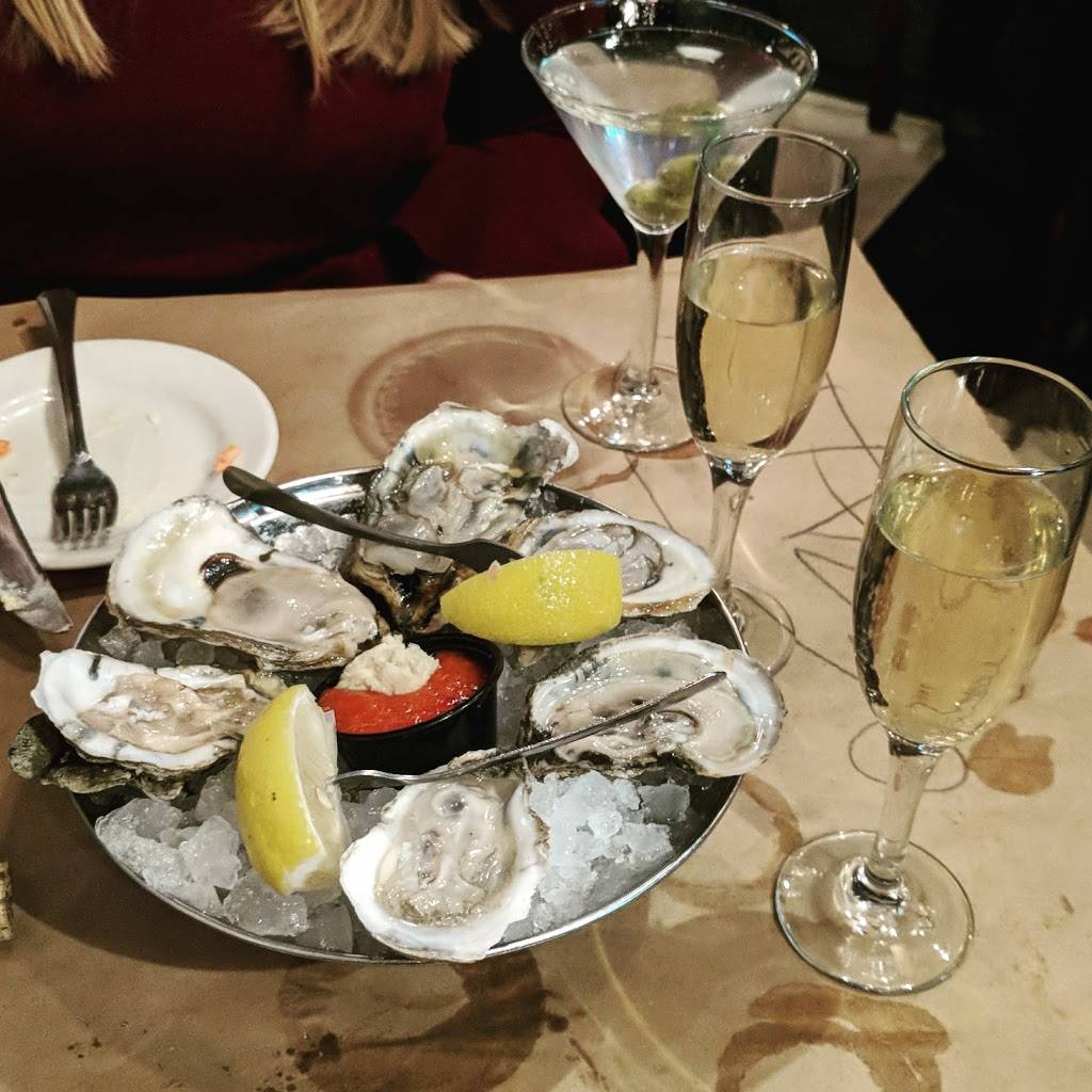 Kabin Krusers Oyster Bar | restaurant | 306 S Main St, Rochester, MI 48307, USA | 2486512266 OR +1 248-651-2266