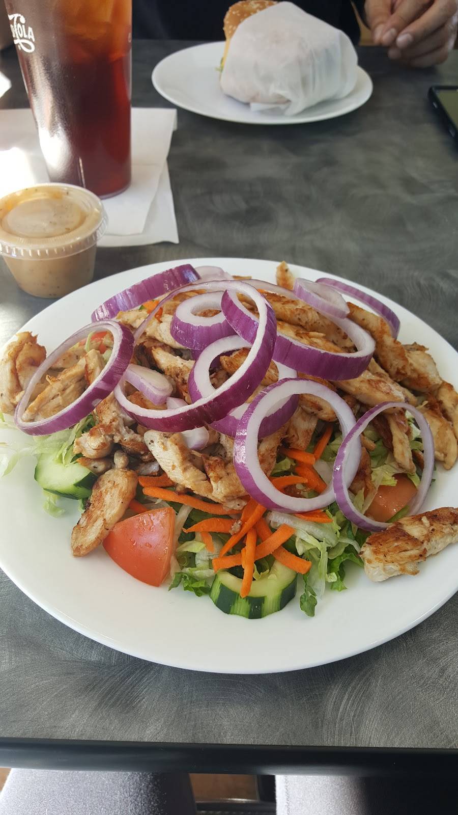 Greek Guys Grill | restaurant | 2545 Somerset Center Dr, Winston-Salem, NC 27103, USA | 3367942545 OR +1 336-794-2545