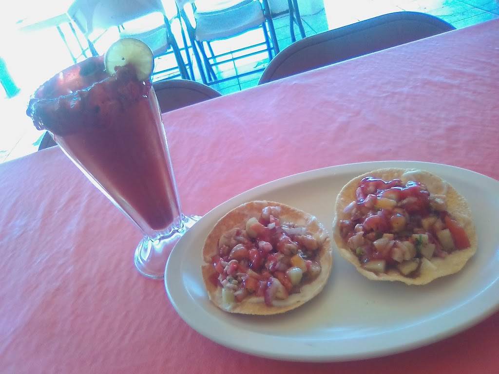 Tacos Angel 1 | restaurant | Del Roble, Cd Jardin, 22610 Tijuana, B.C., Mexico | 016643049592 OR +52 664 304 9592