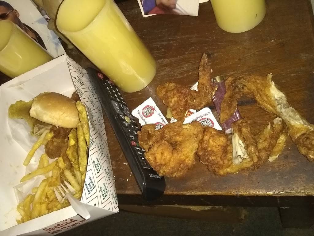 kennedy fried chicken | restaurant | 667 E 187th St, Bronx, NY 10458, USA | 9178012727 OR +1 917-801-2727