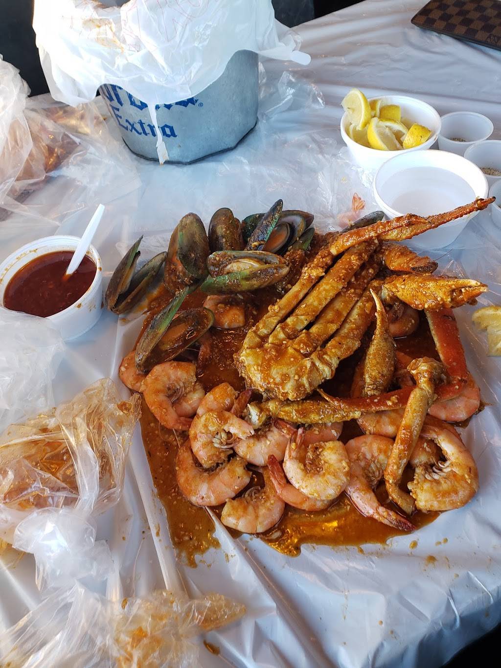 Hot N Juicy Crawfish | restaurant | 9560 S Eastern Ave, Las Vegas, NV 89123, USA | 7027763030 OR +1 702-776-3030