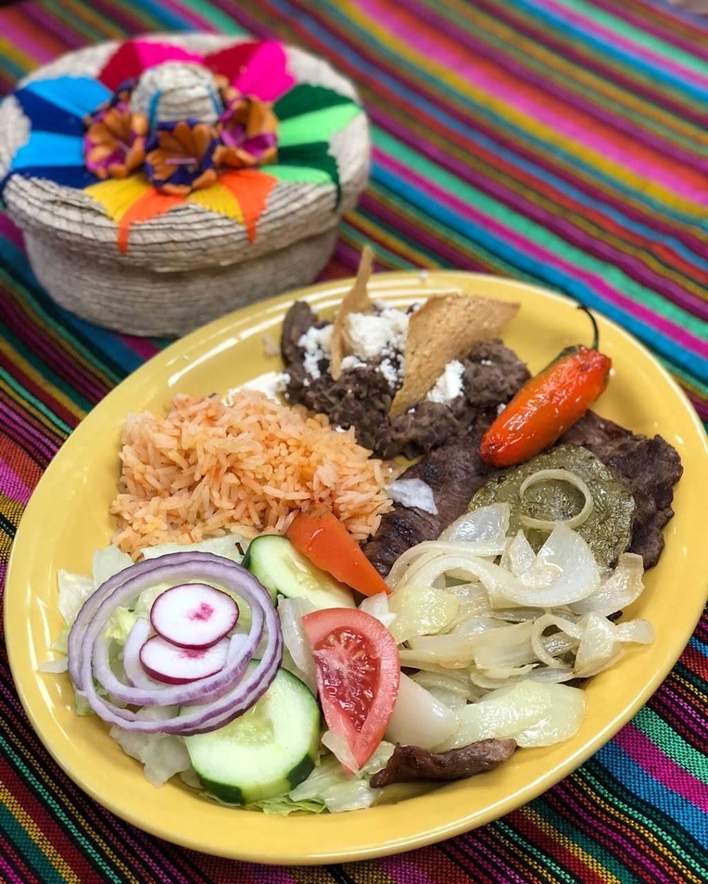 Country House East | restaurant | 4211, 2206 Davis Blvd, Naples, FL 34104, USA | 2397750626 OR +1 239-775-0626