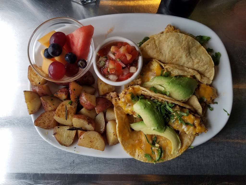 Fiesta Cafe | restaurant | 1407 S 1st St, Milwaukee, WI 53204, USA | 4149149569 OR +1 414-914-9569