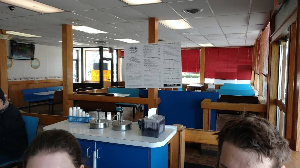 Moby Dick Restaurants | restaurant | 1700 E 10th St, Jeffersonville, IN 47130, USA | 8122826168 OR +1 812-282-6168