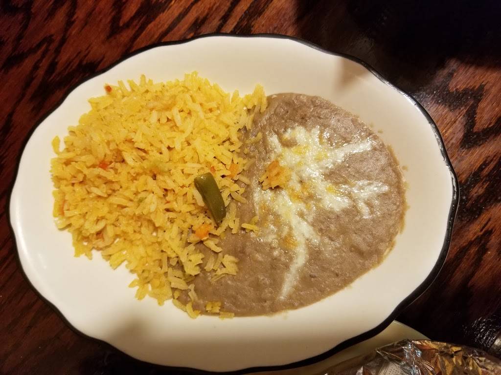 Broad Street Cafe | restaurant | 104 W Broad St, St Pauls, NC 28384, USA | 9108652553 OR +1 910-865-2553