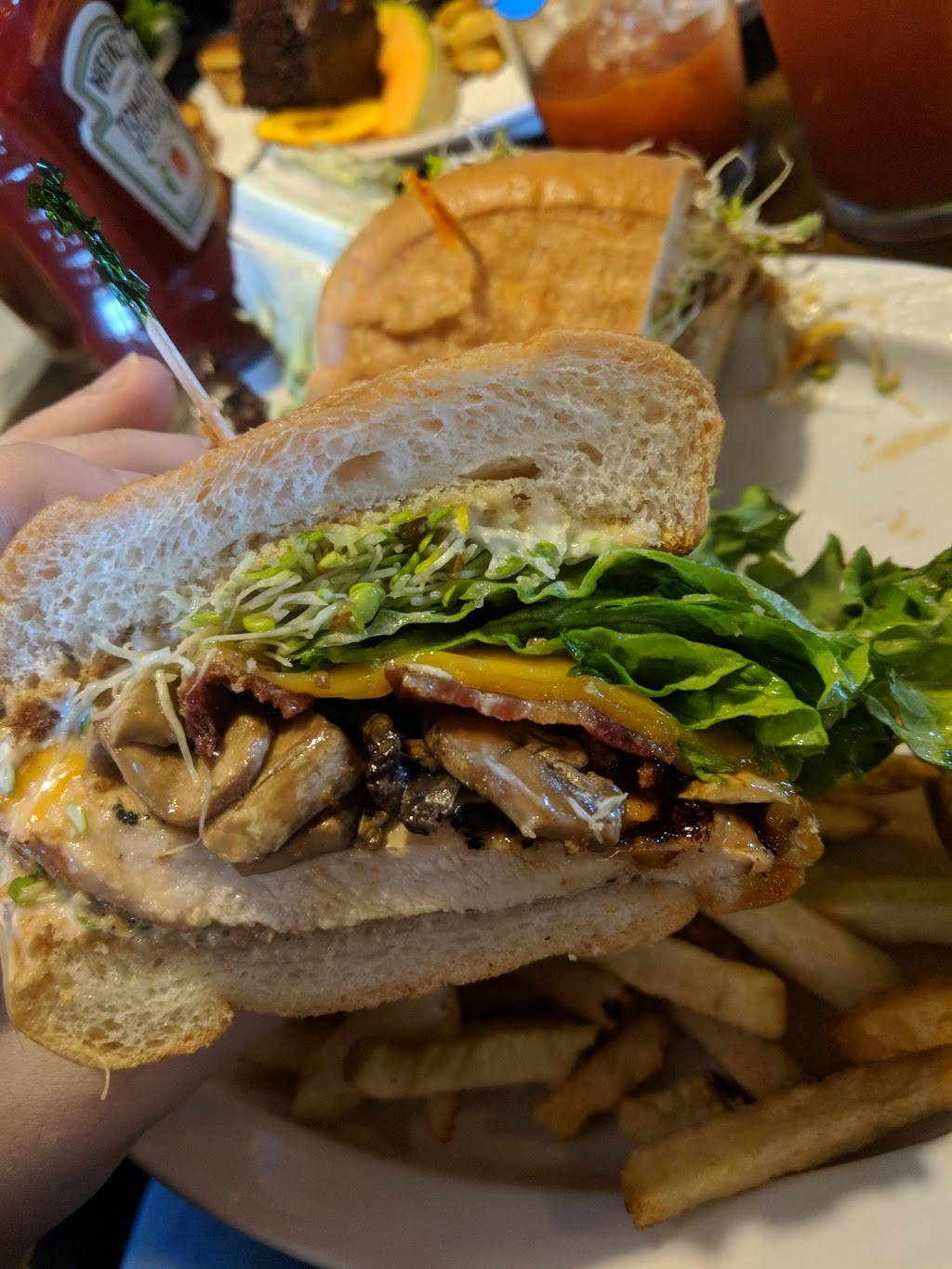 Wooden Nickle Bar & Grill | restaurant | 1819 Freedom Blvd, Freedom, CA 95019, USA | 8317242600 OR +1 831-724-2600