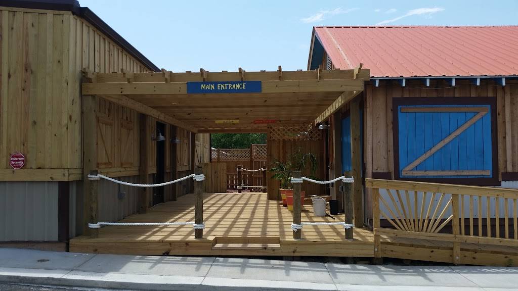 Bananas Mini Golf & Arcade | restaurant | 2251 E Pass Rd, Gulfport, MS 39507, USA | 2282063015 OR +1 228-206-3015