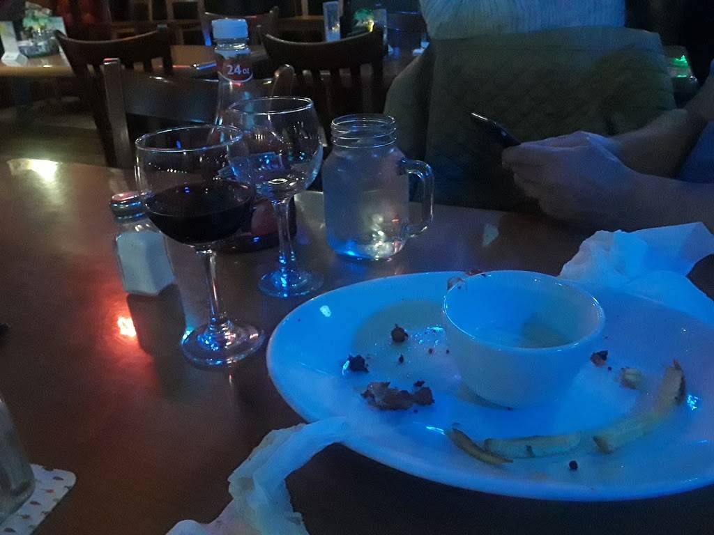 Suzys Bar & Grill | restaurant | 1141 Aviation Blvd, Hermosa Beach, CA 90254, USA | 3103796171 OR +1 310-379-6171