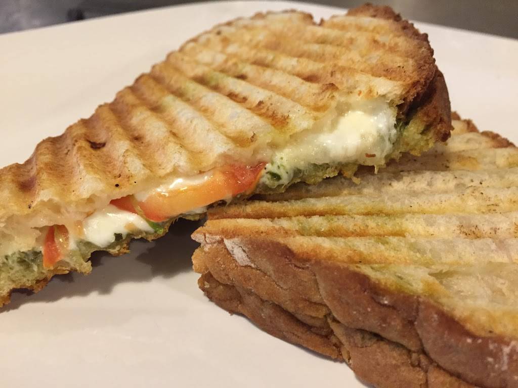 Melfi & Santangelos | restaurant | 909 N State St, Girard, OH 44420, USA | 3305452722 OR +1 330-545-2722