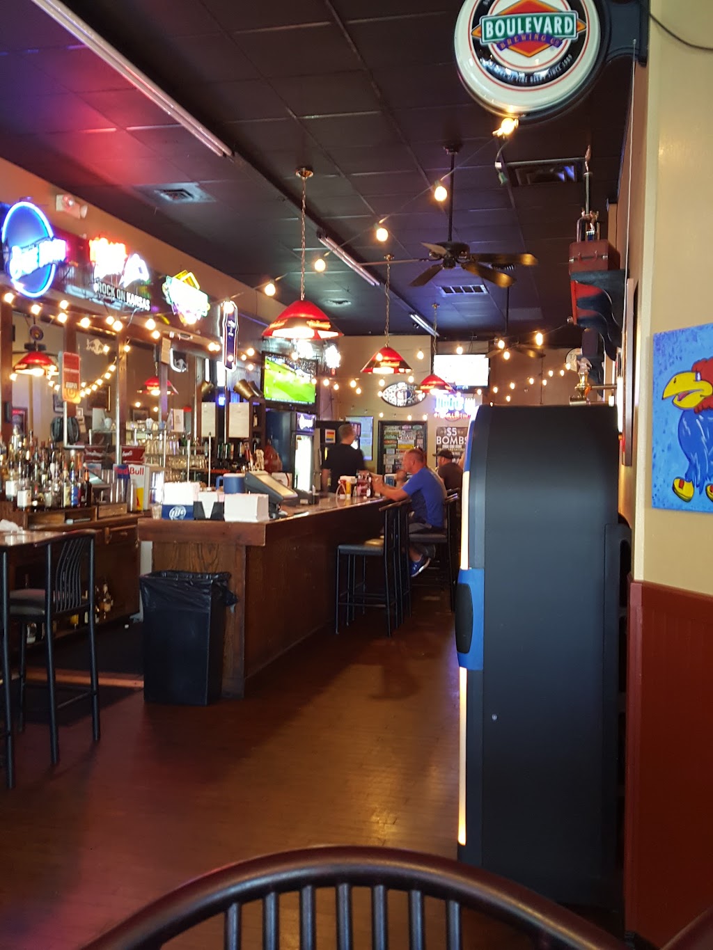 Kitchen Pass Restaurant & Bar | restaurant | 1711 Main St, Parsons, KS 67357, USA | 6204211907 OR +1 620-421-1907