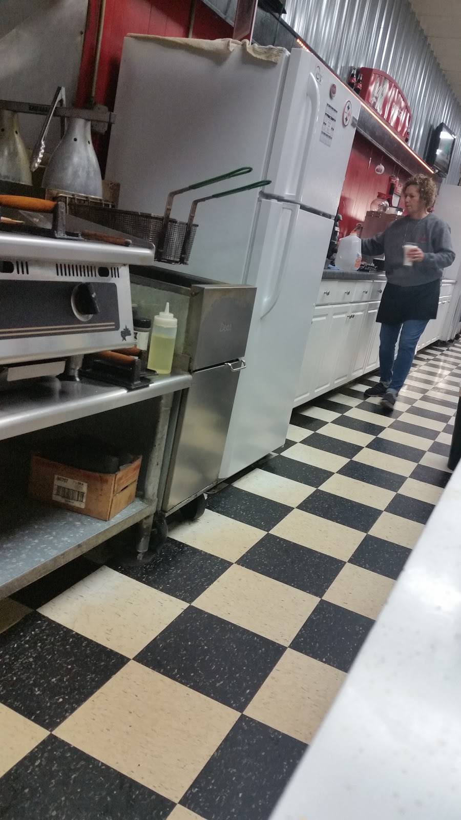 Mr Bs Cafe | restaurant | 307 E Main St, Hoopeston, IL 60942, USA | 2172838888 OR +1 217-283-8888