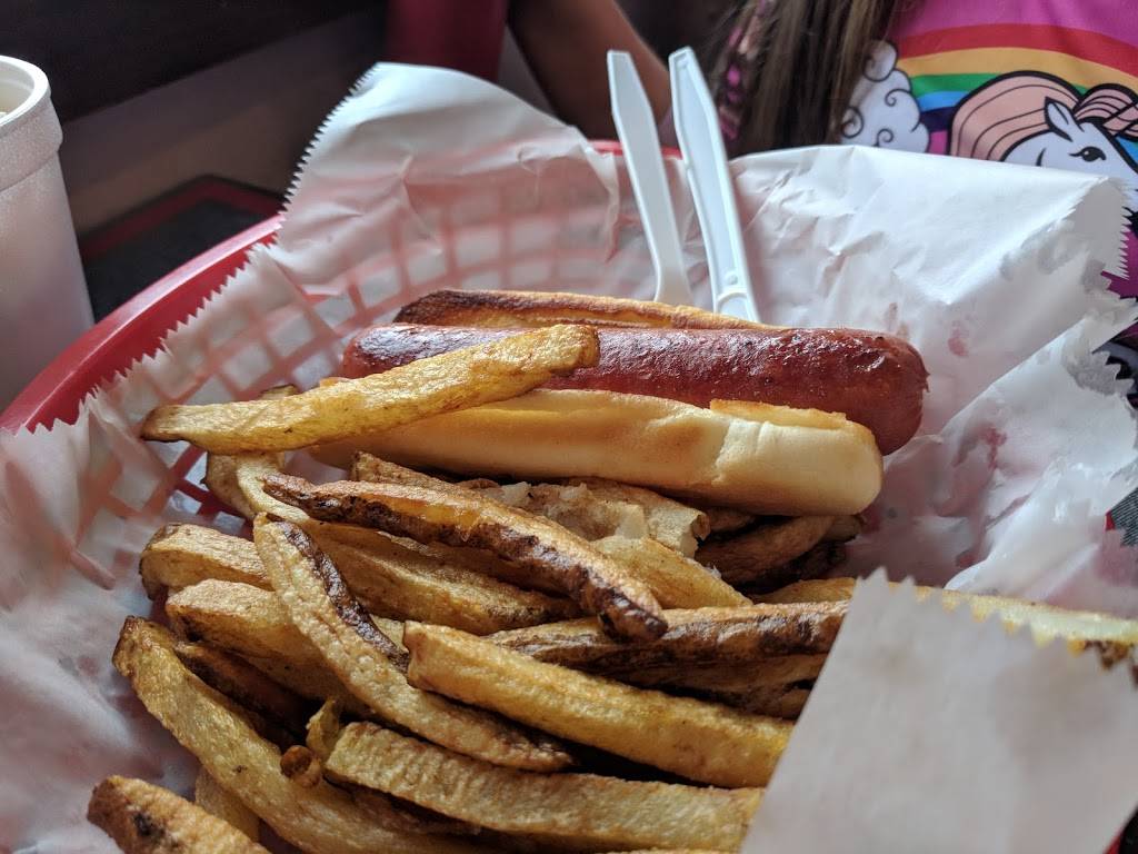 Buckeye Express Diner | restaurant | 810 OH-97, Bellville, OH 44813, USA | 4198862900 OR +1 419-886-2900