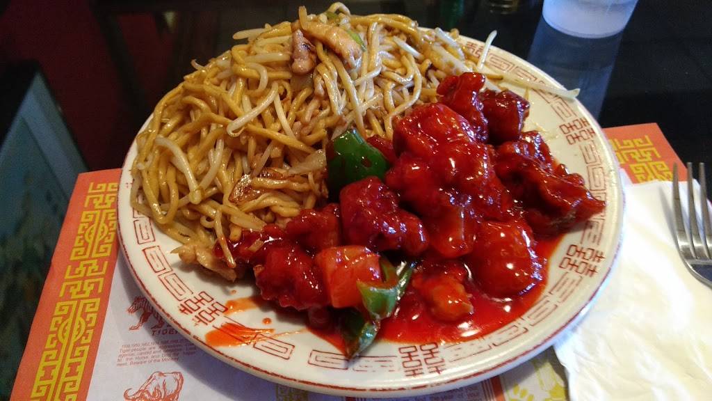 Chinese Garden Restaurant | restaurant | 812 Gray Ave, Yuba City, CA 95991, USA | 5306740216 OR +1 530-674-0216