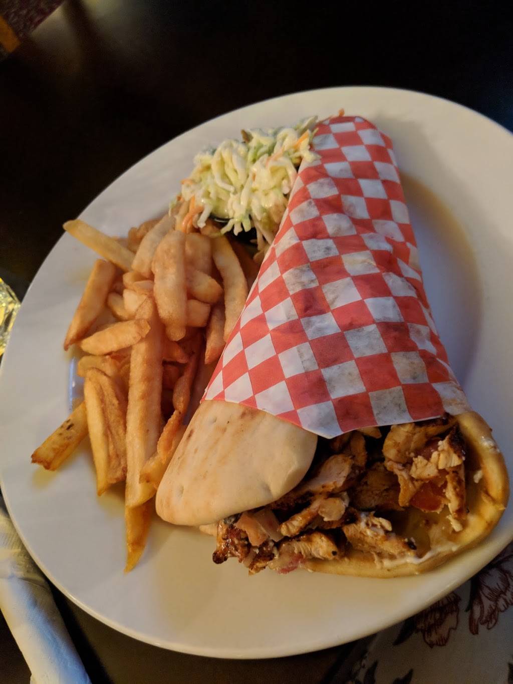 The Queens Head British Pub | restaurant | 118 Dunn St, Oakville, ON L6J 3E1, Canada | 9058423070 OR +1 905-842-3070