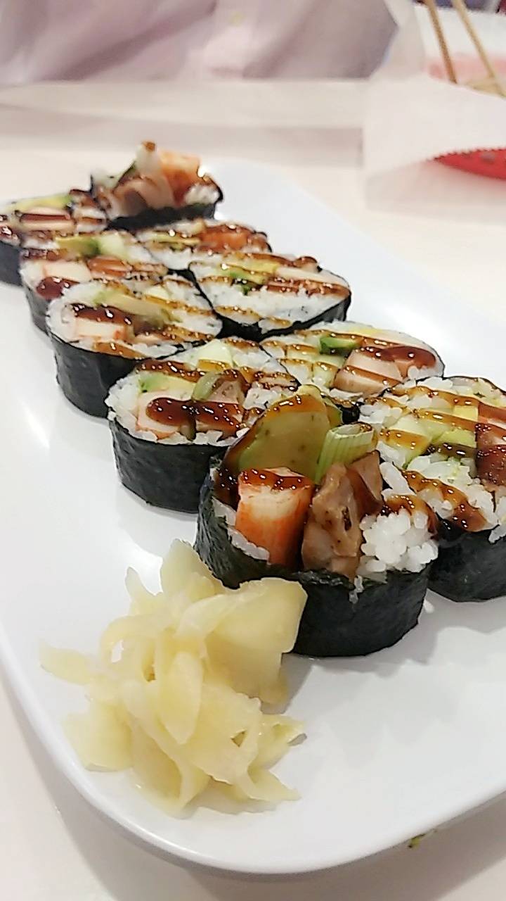 Red Bang Bang Sushi | restaurant | 3801 Mall Rd, Lexington, KY 40503, USA | 8592450019 OR +1 859-245-0019