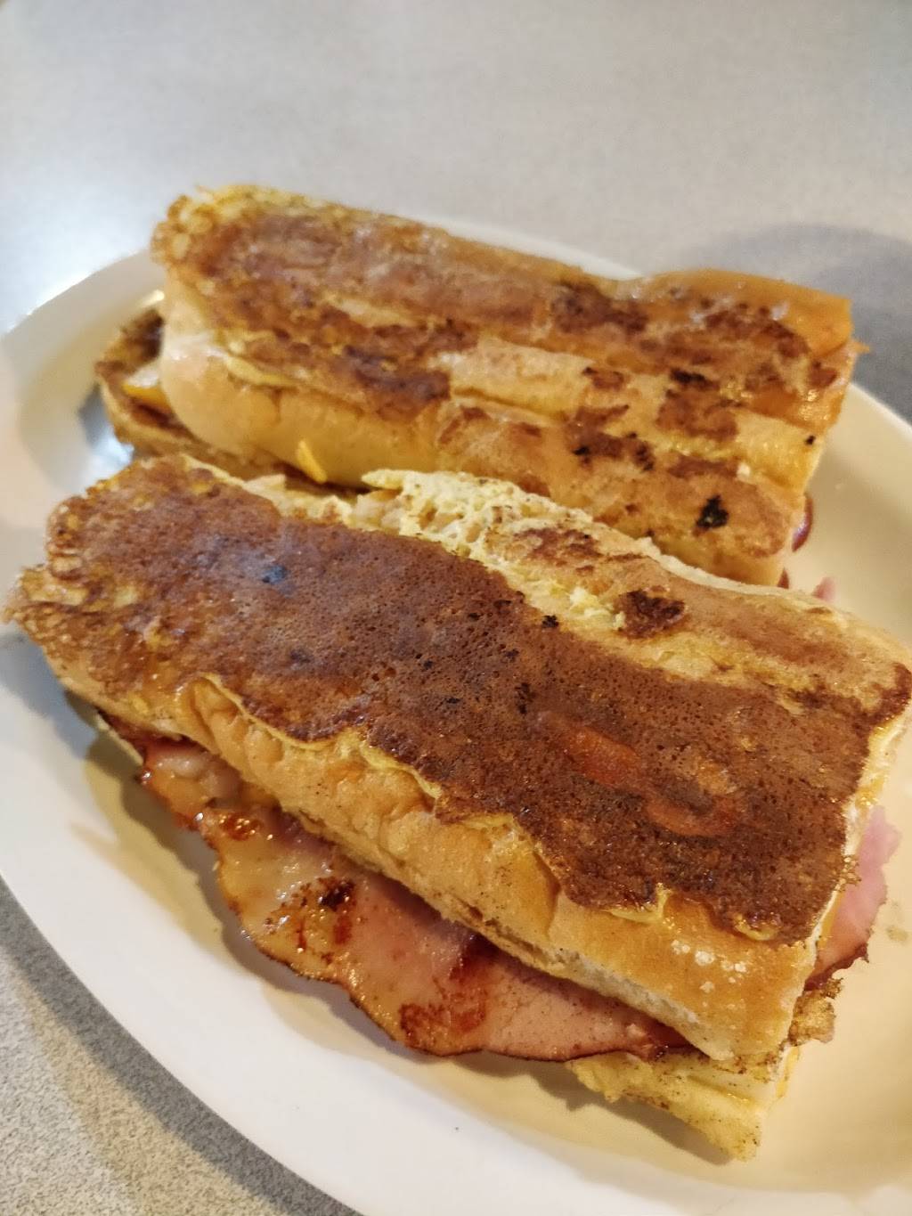 Martins Coffee Shop | meal takeaway | 35 Harvard St, Brookline, MA 02445, USA | 6175660005 OR +1 617-566-0005