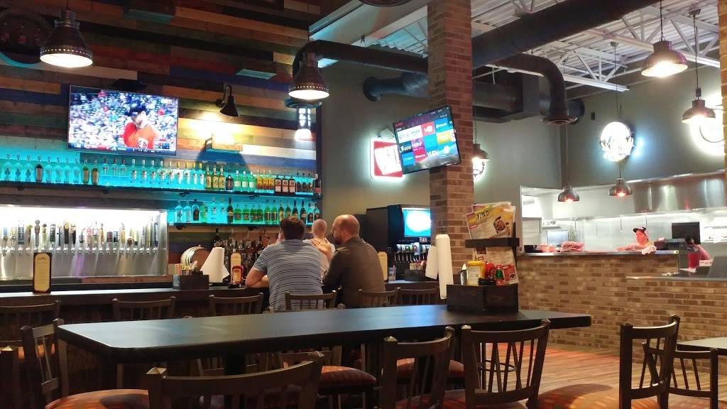 7 West Taphouse - Miller Hill | restaurant | 2510 Maple Grove Rd, Duluth, MN 55811, USA | 2184641879 OR +1 218-464-1879