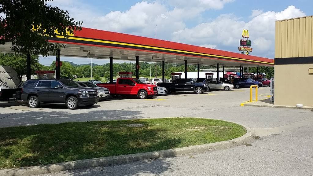 Pilot Travel Center | restaurant | 150 Plaza Park Rd, Lebanon Junction, KY 40150, USA | 5028332727 OR +1 502-833-2727