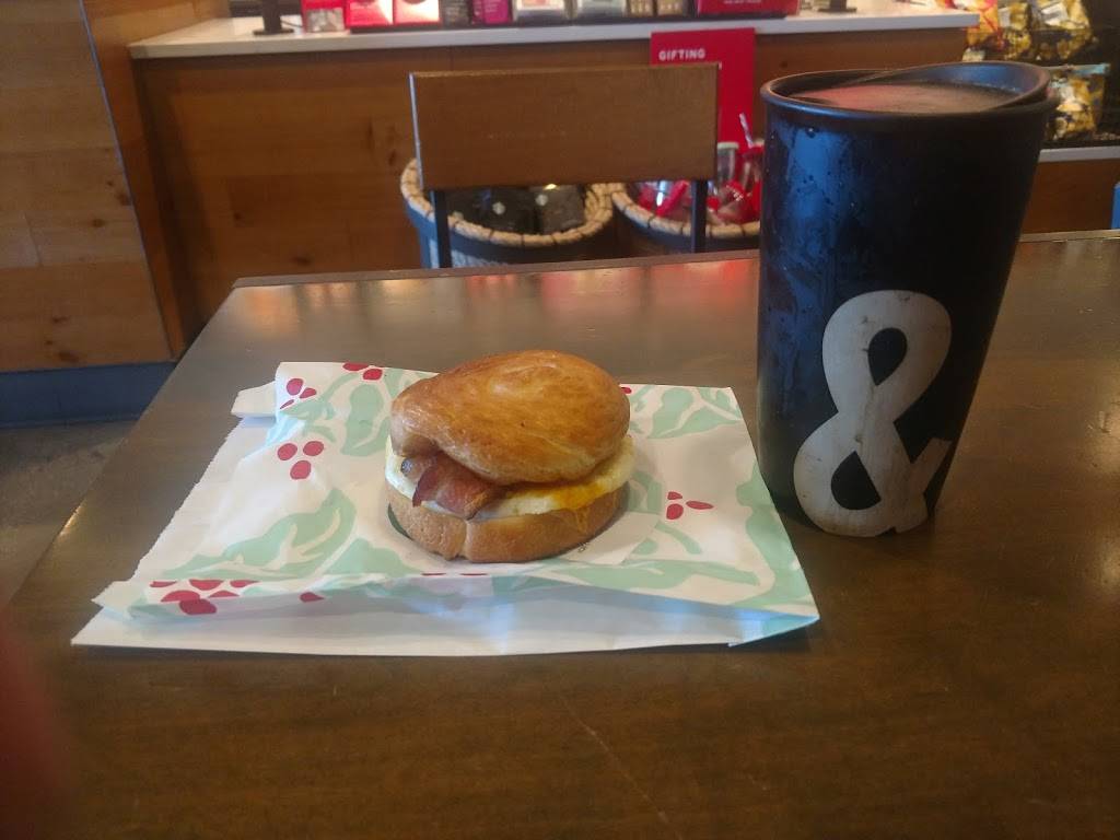 Starbucks | cafe | 2417 S Woodland Blvd, DeLand, FL 32720, USA | 3869561970 OR +1 386-956-1970