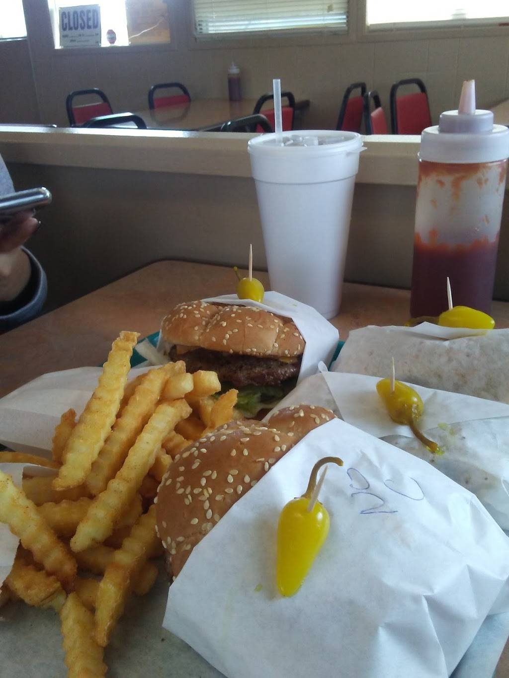Jolly Kone Drive-In | restaurant | 2140 S Chester Ave, Bakersfield, CA 93304, USA | 6618316344 OR +1 661-831-6344