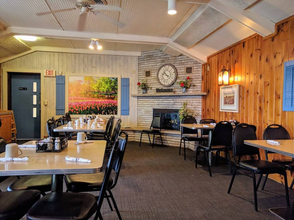 Wooden Shoe Restaurant | restaurant | 441 US-31, Holland, MI 49423, USA | 6163964744 OR +1 616-396-4744