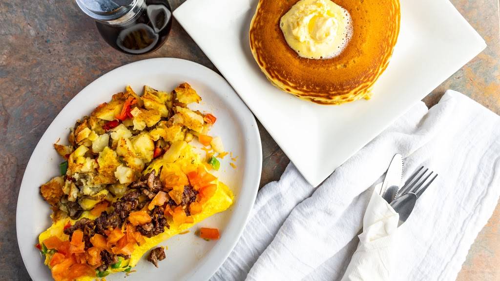 chicken & waffles house | restaurant | 3129 Arden Way, Sacramento, CA 95825, USA | 9164888901 OR +1 916-488-8901