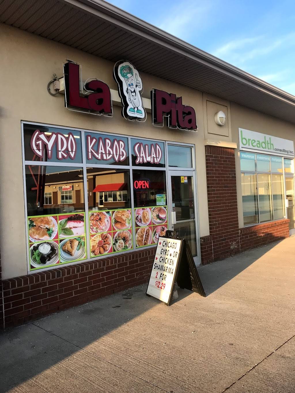 La Pita | restaurant | 2055 Sandwich W Pkwy Unit400, Windsor, ON N9H 2S4, Canada | 5192507482 OR +1 519-250-7482