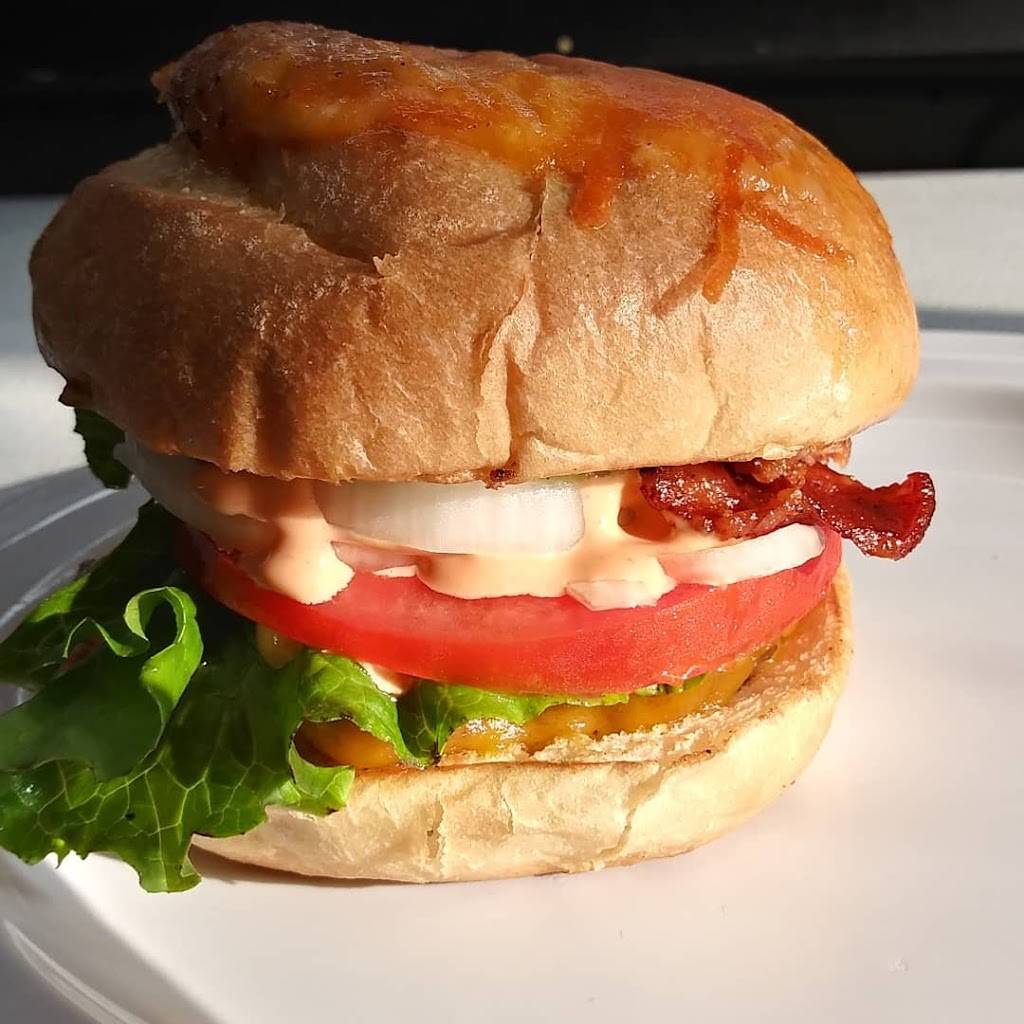 Barn Belly Burgers Restaurant | restaurant | 2536 GA-101, Aragon, GA 30104, USA | 4045280040 OR +1 404-528-0040