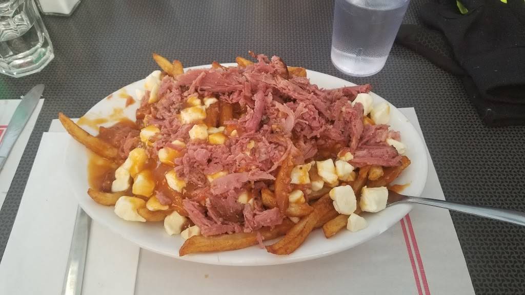 Le Ravitailleur | restaurant | Marston, Quebec, QC G0Y 1G0, Canada | 8195546222 OR +1 819-554-6222