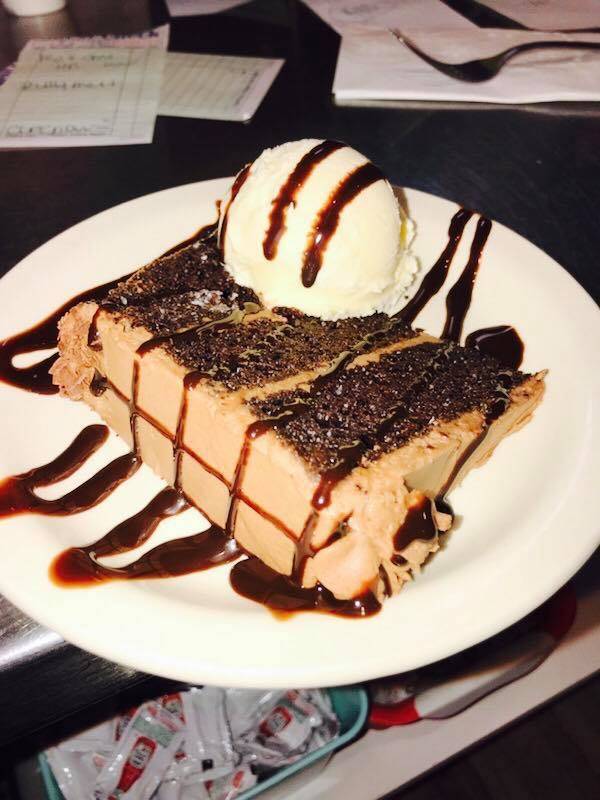 The Palace Grill | restaurant | 5235 Saginaw Rd, Flint, MI 48507, USA | 8106946131 OR +1 810-694-6131