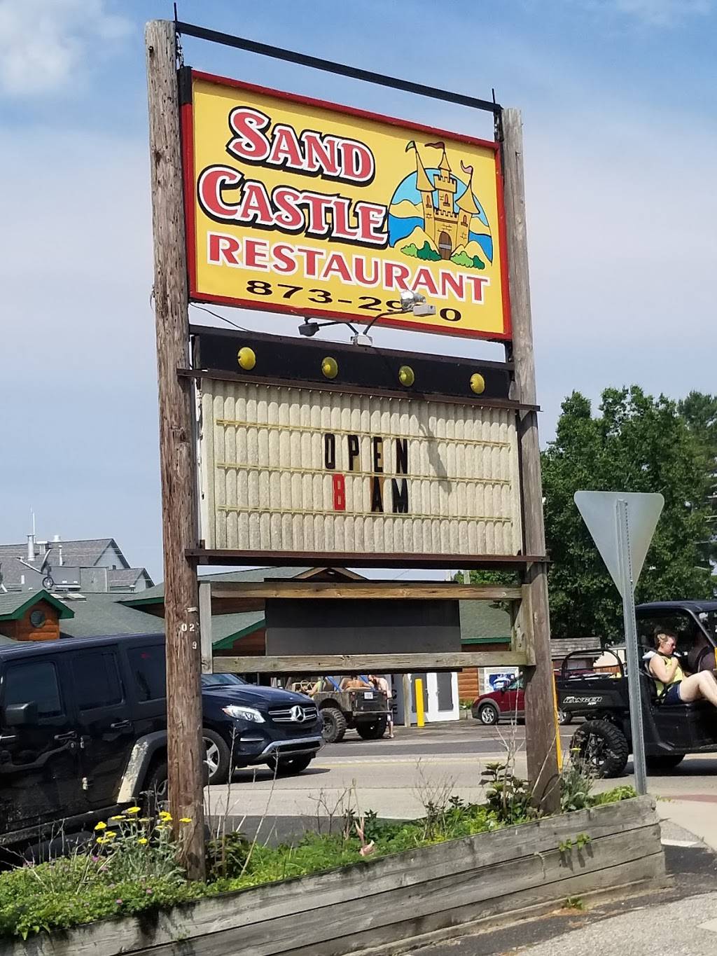 Sand Castle Restaurant | restaurant | Mears, MI 49436, USA | 2318732970 OR +1 231-873-2970