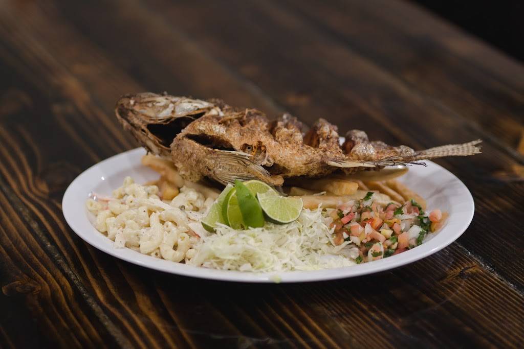 El Oasis Fisheria | restaurant | 129 N Citrus Ave, Covina, CA 91723, USA | 6263647224 OR +1 626-364-7224