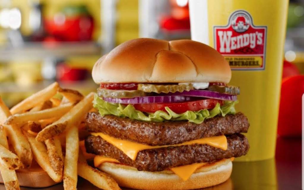 Wendys | restaurant | 2926 W 7th Ave, Fort Worth, TX 76107, USA | 8173326043 OR +1 817-332-6043