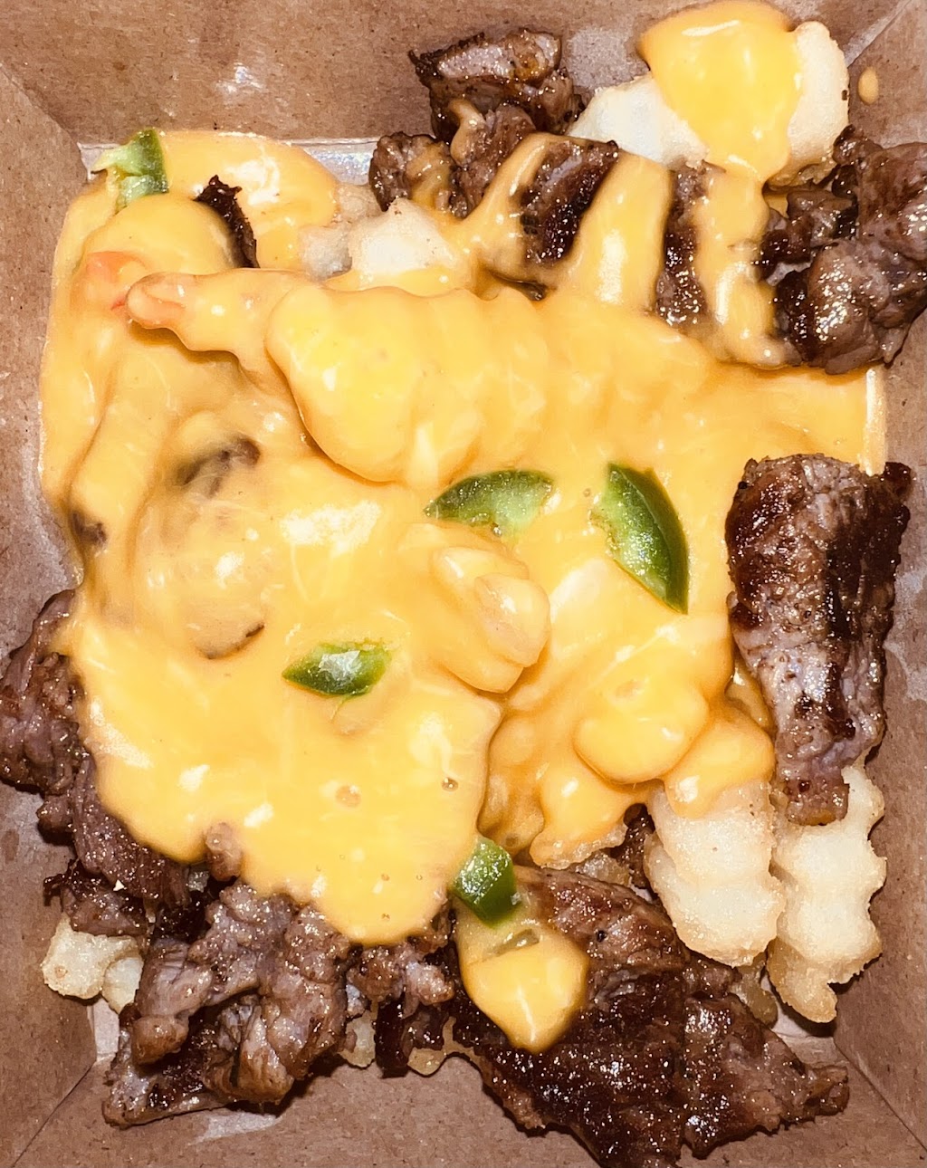 Aura Bar & Grill | restaurant | 2401 W Main St, Richmond, VA 23220, USA | 8046833835 OR +1 804-683-3835