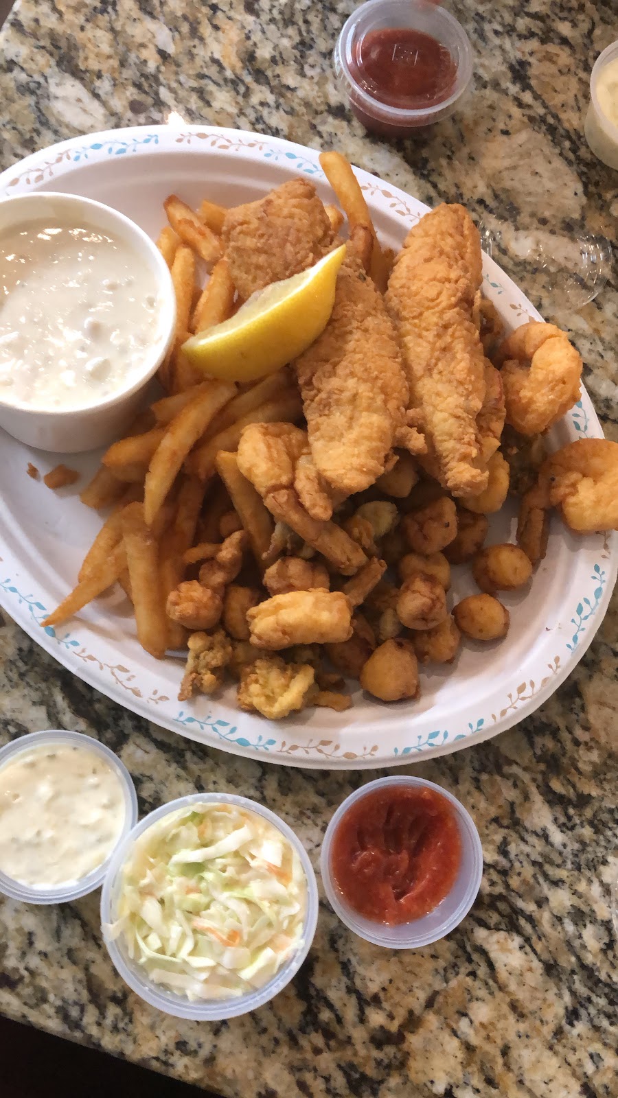 Sayles Seafood | restaurant | 99 Washington St Ext, Nantucket, MA 02554, USA | 5082284599 OR +1 508-228-4599
