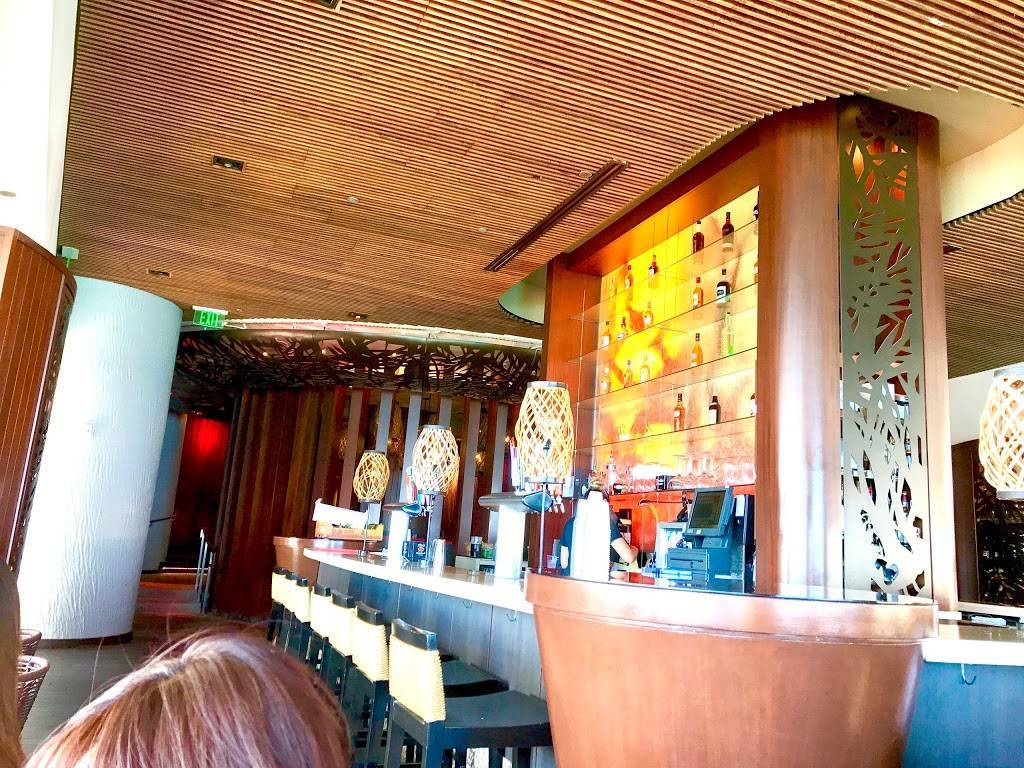 RumFire | restaurant | 2255 Kalakaua Ave, Honolulu, HI 96815, USA | 8089224422 OR +1 808-922-4422