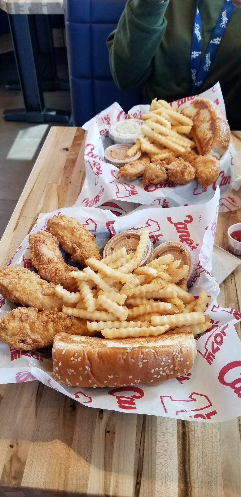 Raising Canes Chicken Fingers | meal takeaway | 3224 Coffee Rd, Bakersfield, CA 93308, USA | 6615891888 OR +1 661-589-1888