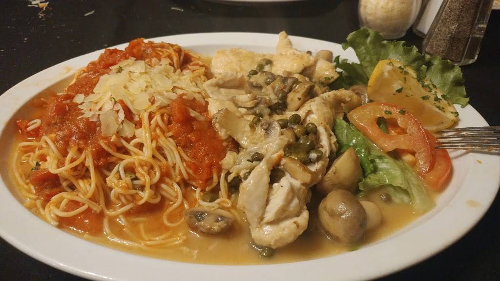 Ginos Italian Restaurant | meal delivery | 44343 Challenger Way, Lancaster, CA 93535, USA | 6619452791 OR +1 661-945-2791