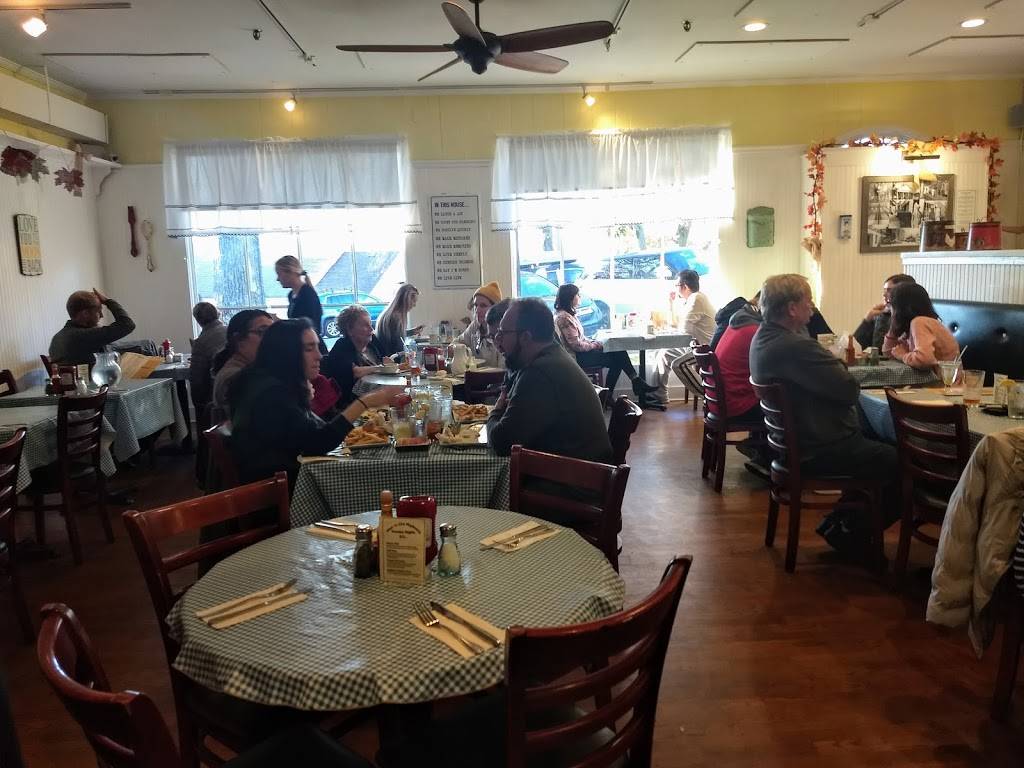 Sweet Mamas | restaurant | 121 Main St, Stony Brook, NY 11790, USA | 6316759263 OR +1 631-675-9263