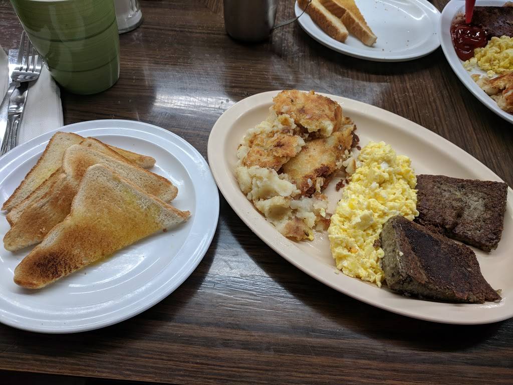 Feed Bag Carry-Out | restaurant | 3718 Old Silver Hill Rd, Suitland, MD 20746, USA | 3014235655 OR +1 301-423-5655