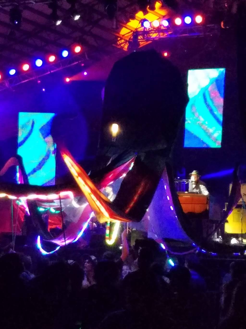 Cosmic Reunion | restaurant | Plattin Creek, Marion Township, MO, French Village, MO 63036, USA | 5733587077 OR +1 573-358-7077